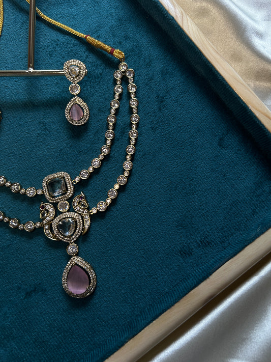 White Stone Victorian Style Necklace SN015