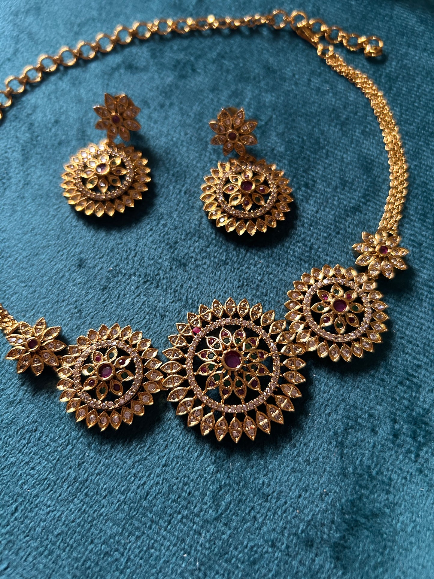 White and Red Kundan Choker SN-005