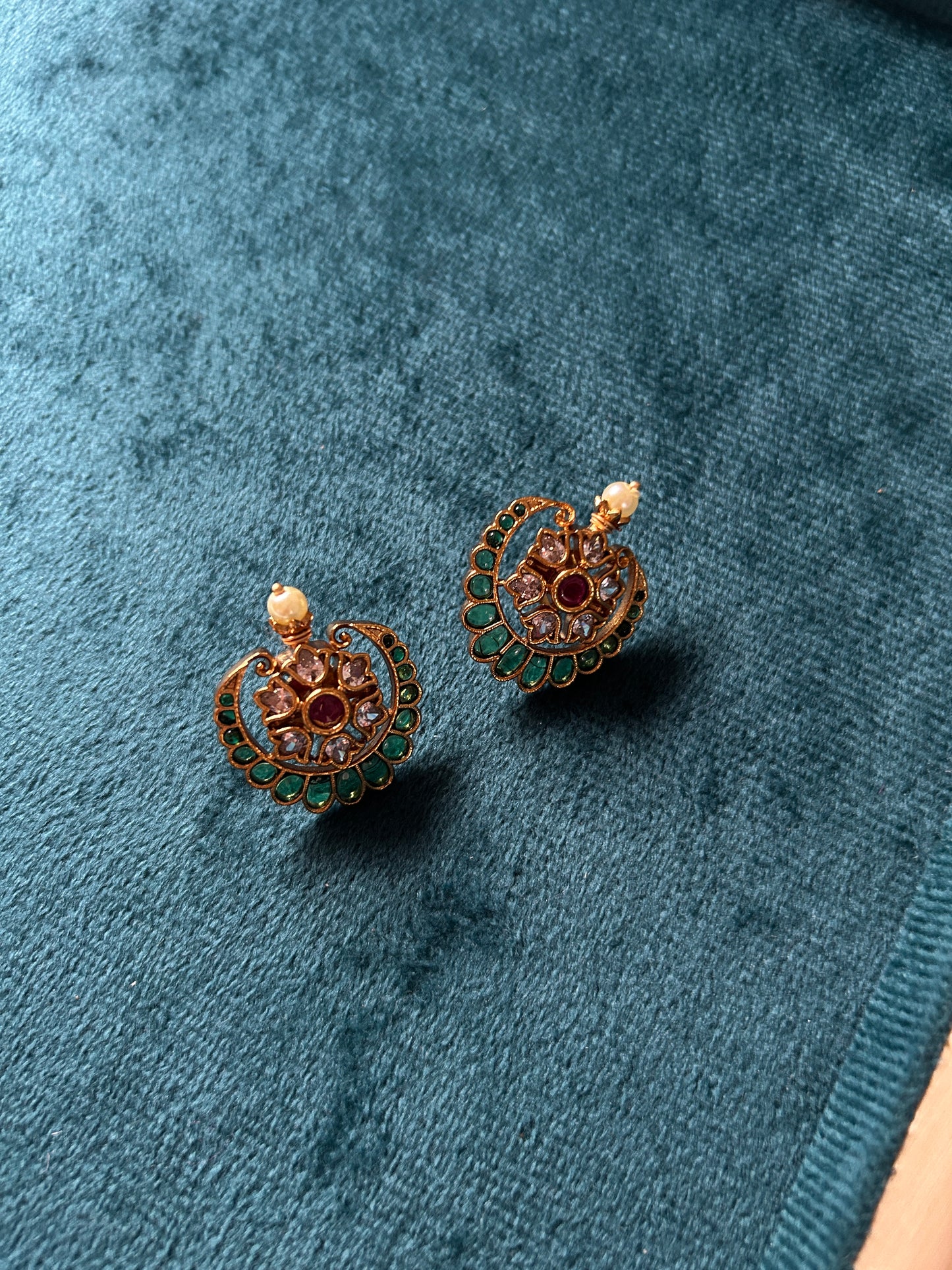 Half moon design studs SE-001