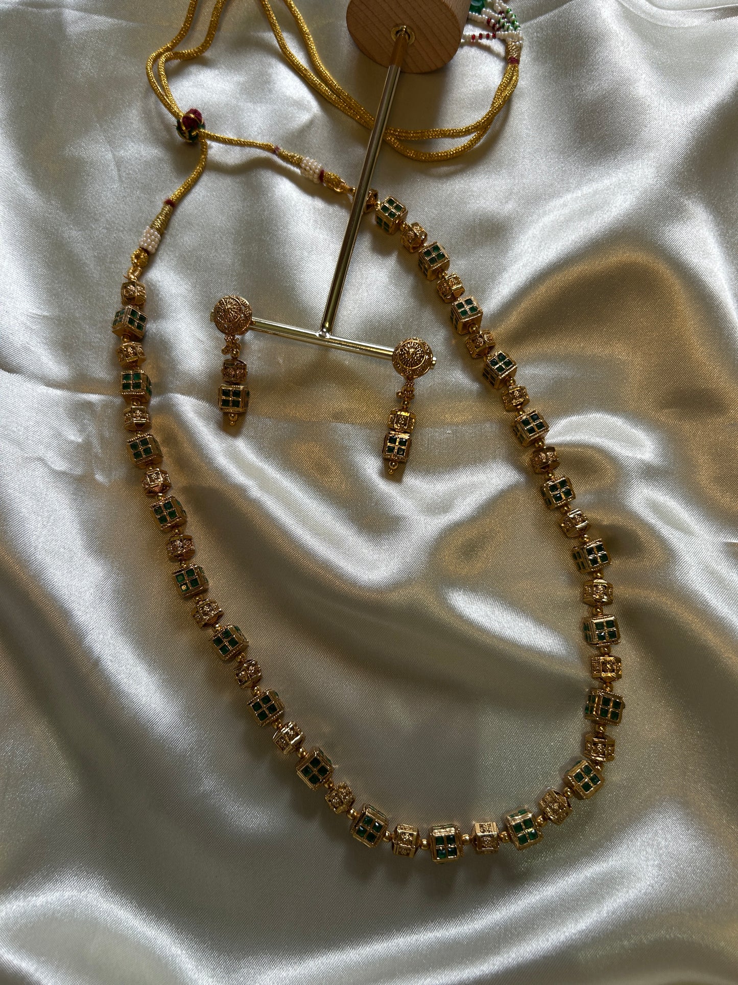 Square Beaded Long Necklace LH-003