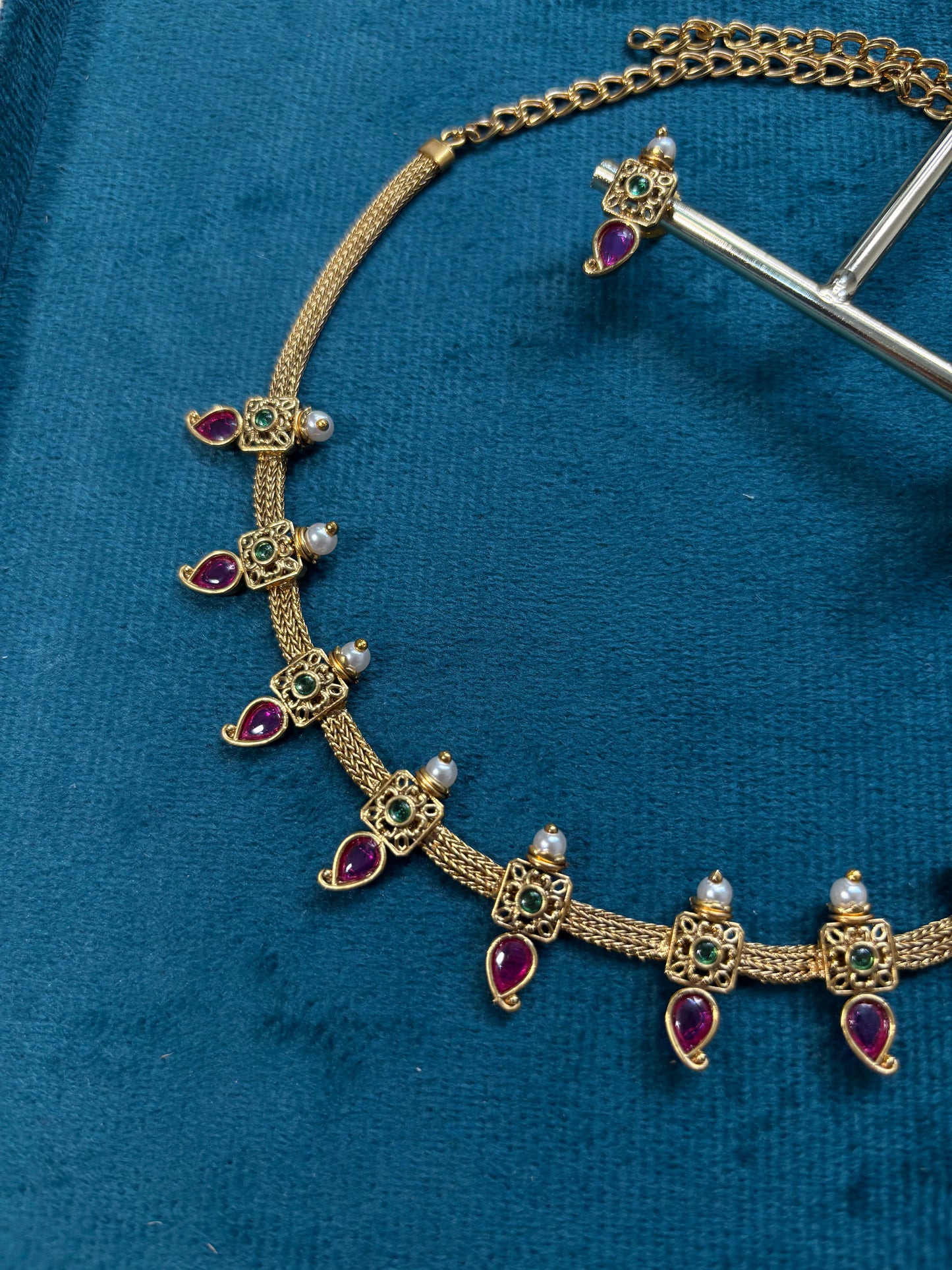 Kemp Stone Mango Necklace SN022