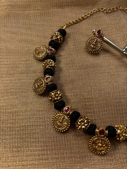 Black Thread Coin Necklace SN024